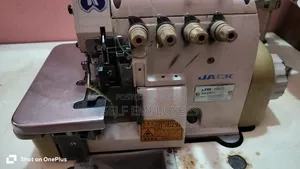 ফ্রেস কন্ডিশন ওভারলক মেশিন