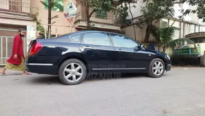 নিশান সেফিরো ২০০৭ ব্ল্যাক