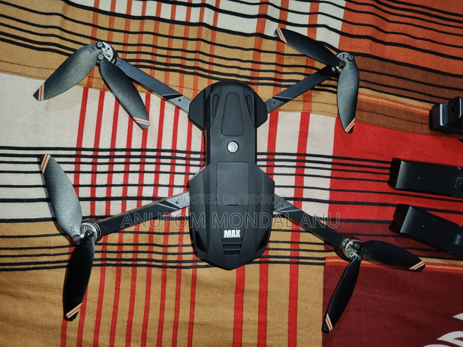 ড্রোন (ভি১৬৮ ম্যাক্স)
