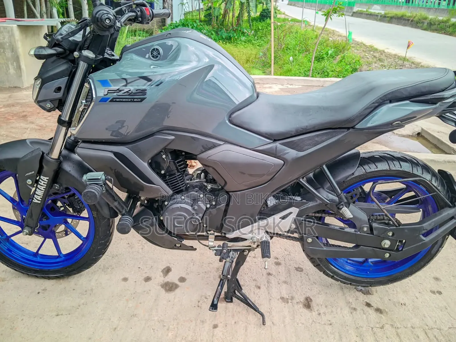 নতুন ইয়ামাহা এফজেডএস ভি৩ ২০২৪ গ্রে