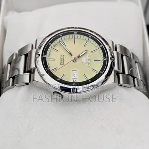 Seiko 5 Automatic 21 Jewels – Full Lume Dial