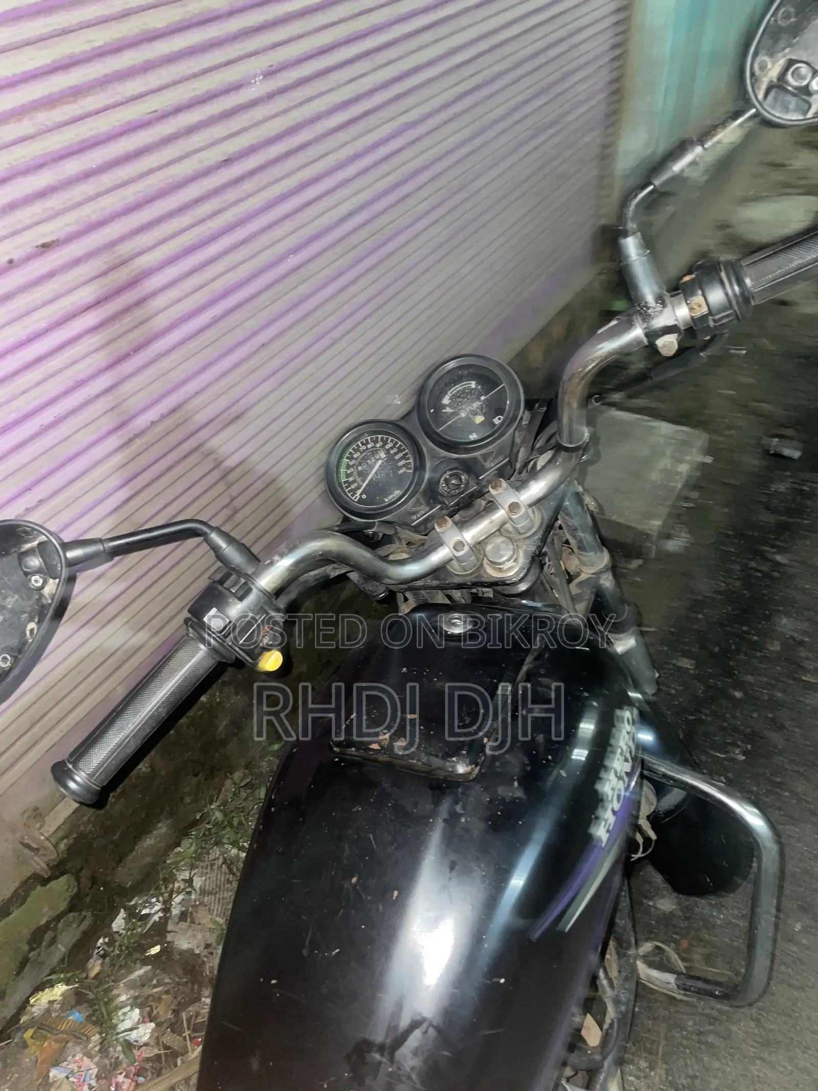 হিরো ২০০৩ কালো