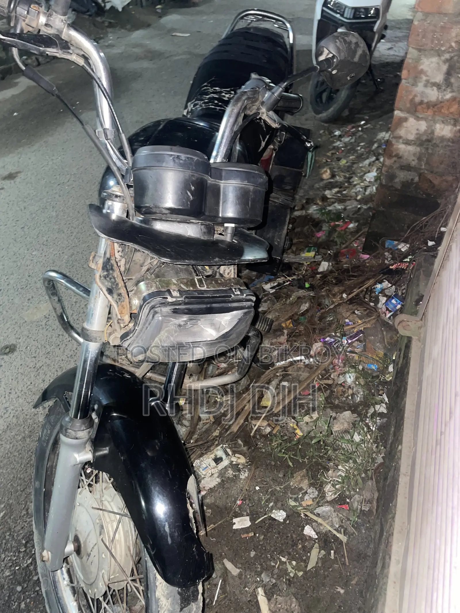 হিরো ২০০৩ কালো