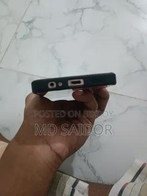 Vivo Y17 128 GB Gold