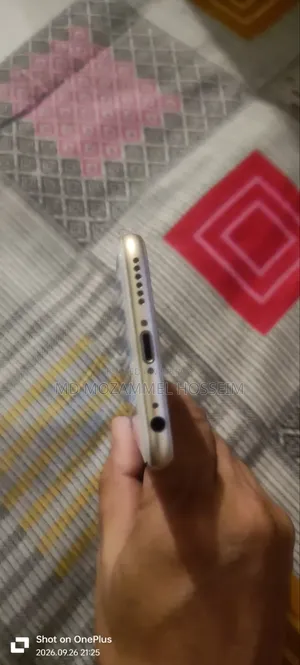অ্যাপল আইফোন ৬এস ৬৪ জিবি গোল্ড