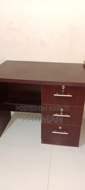 টেবিল মেলামাইন বোর্ডের