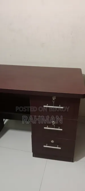 টেবিল মেলামাইন বোর্ডের