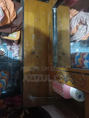 ডেসিং টেবিল