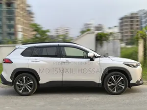 Toyota Corolla Cross 2023 Pearl