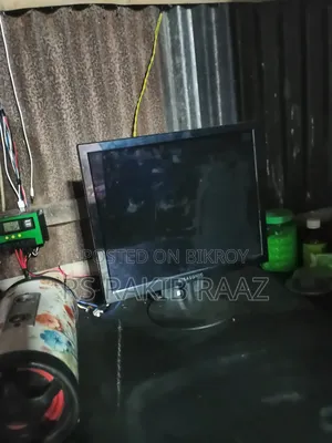 Monitor and Smart TV Box