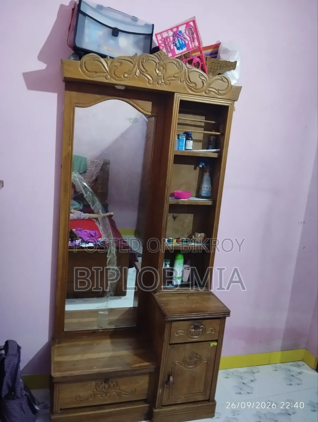 Almira Desk Table