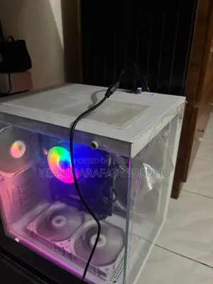 Desktop Computer Asus 8GB Intel SSD 256GB