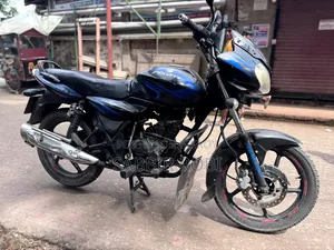 বাজাজ ডিসকভার ১৫০ ২০১৫ কালো