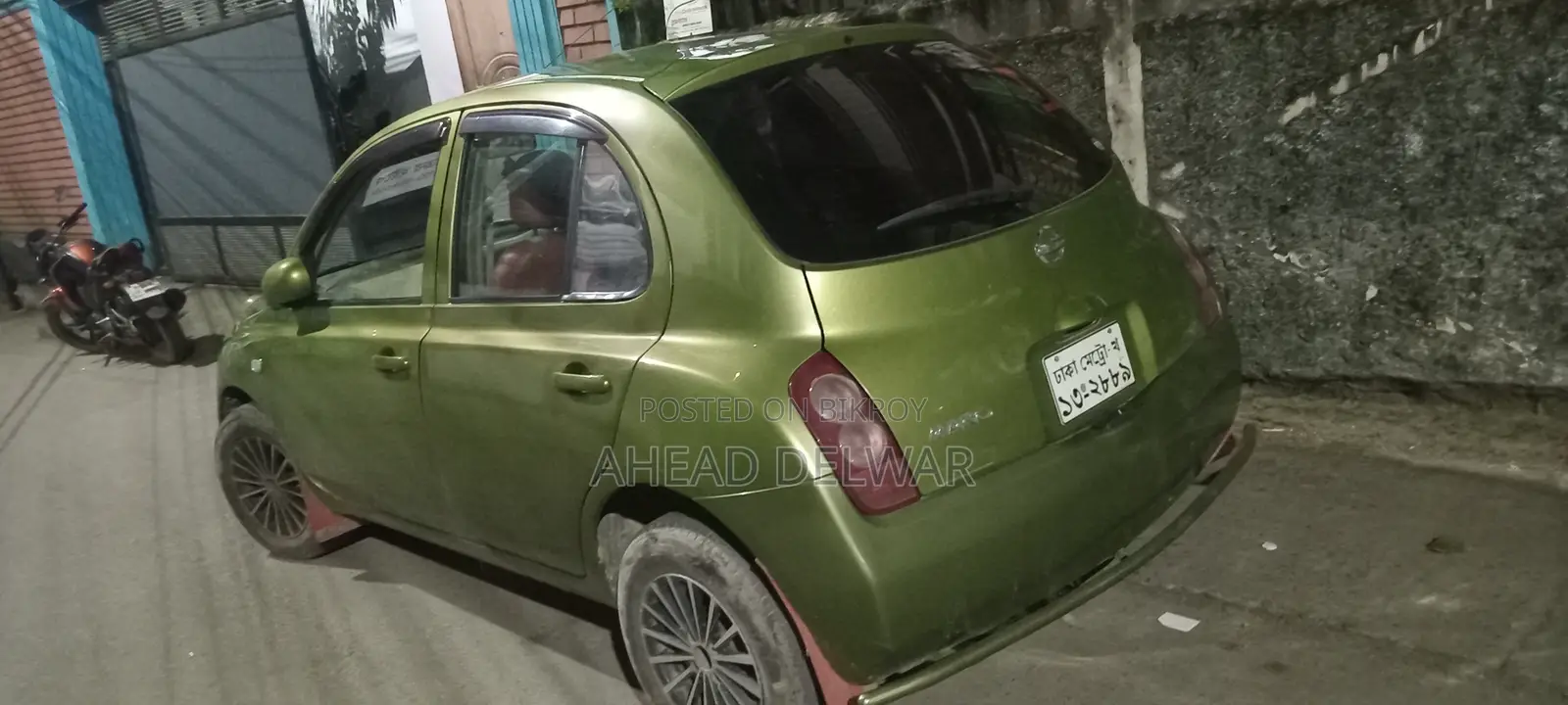 Nissan March 2004 Green