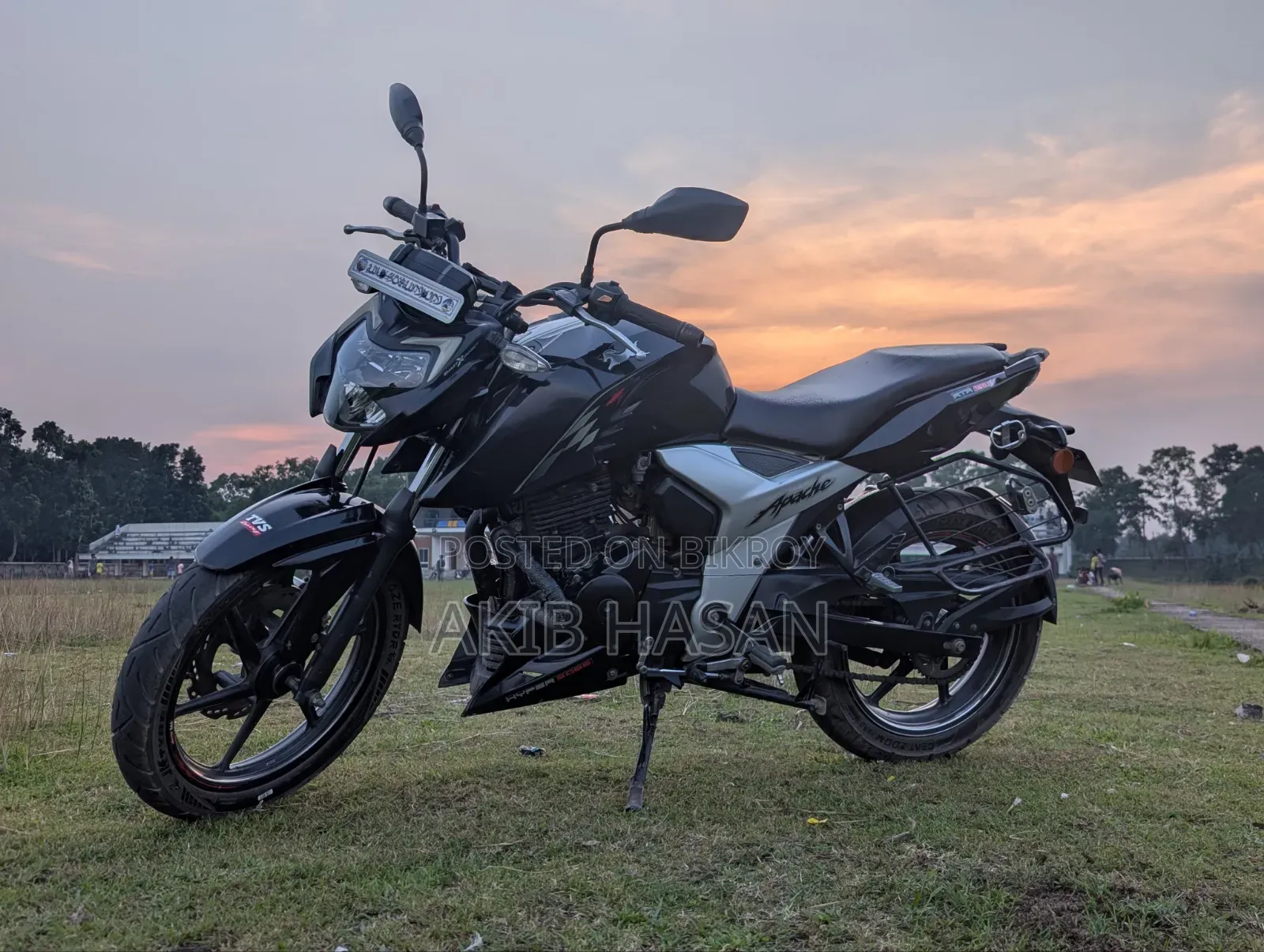 TVS Apache RTR 160 4V 2021 Black