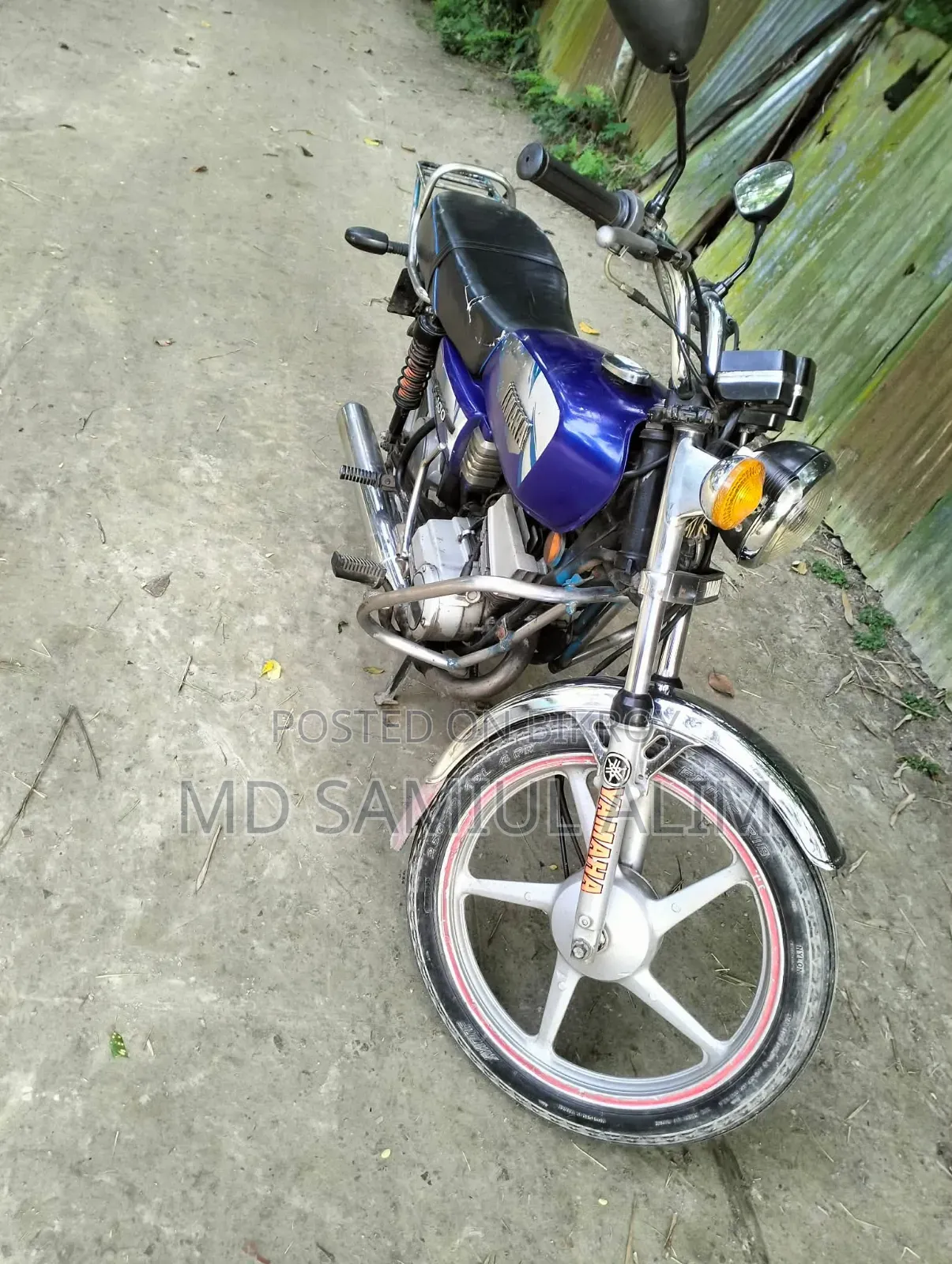 Yamaha R1 2000 Blue