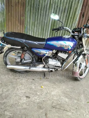 Yamaha R1 2000 Blue
