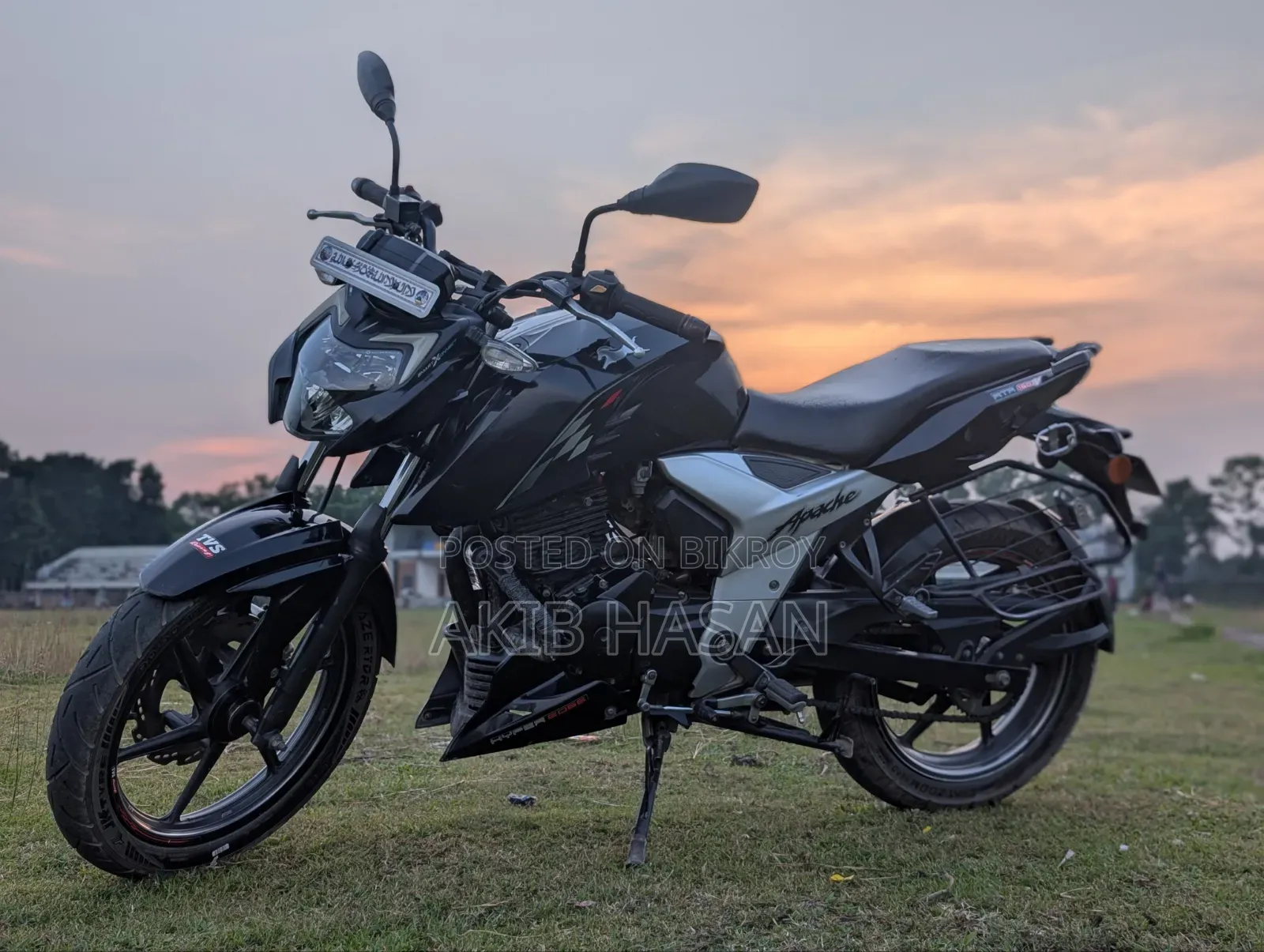 TVS Apache RTR 160 4V 2021 Black