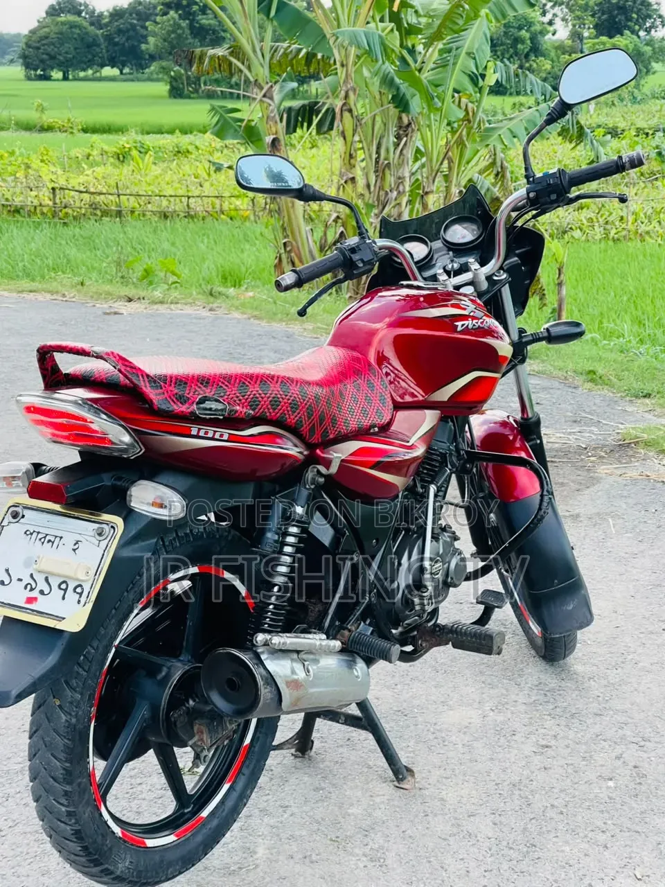 বাজাজ ডিসকাভার ১০০ ২০১৩ কালো
