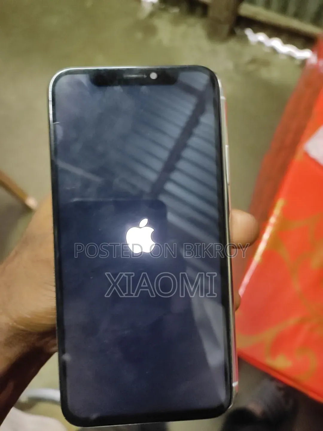 অ্যাপল আইফোন এক্স ৬৪ জিবি হোয়াইট