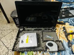 Laptop Asus X45C 4GB Intel Core i3 HDD+SSD 500GB
