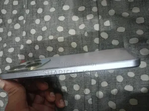 Tecno Spark 20 256 GB Silver
