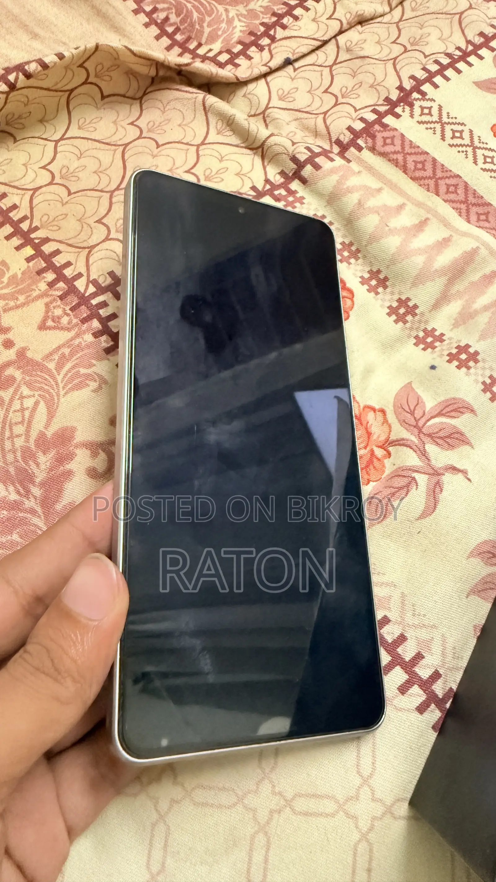 আইকিউও জেড১০ ২৫৬ জিবি সাদা