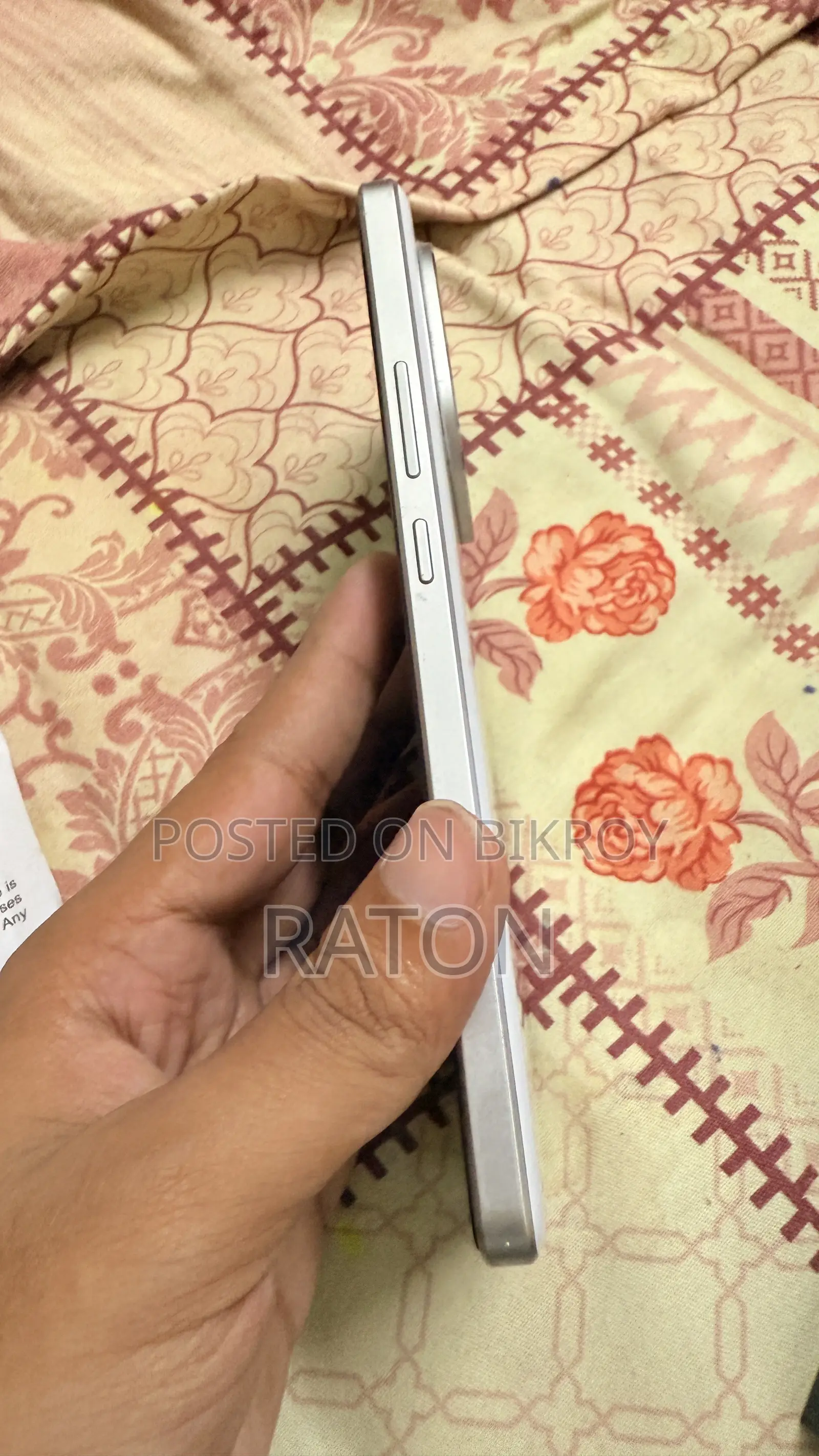 আইকিউও জেড১০ ২৫৬ জিবি সাদা