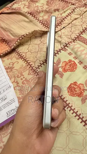 আইকিউও জেড১০ ২৫৬ জিবি সাদা
