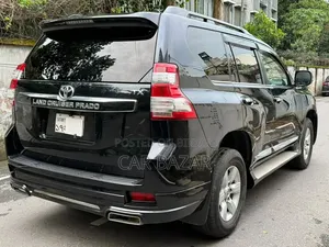 টয়োটা ল্যান্ড ক্রুজার প্রাডো ২.৭ ভিভিটি-আই ২০১৪ কালো