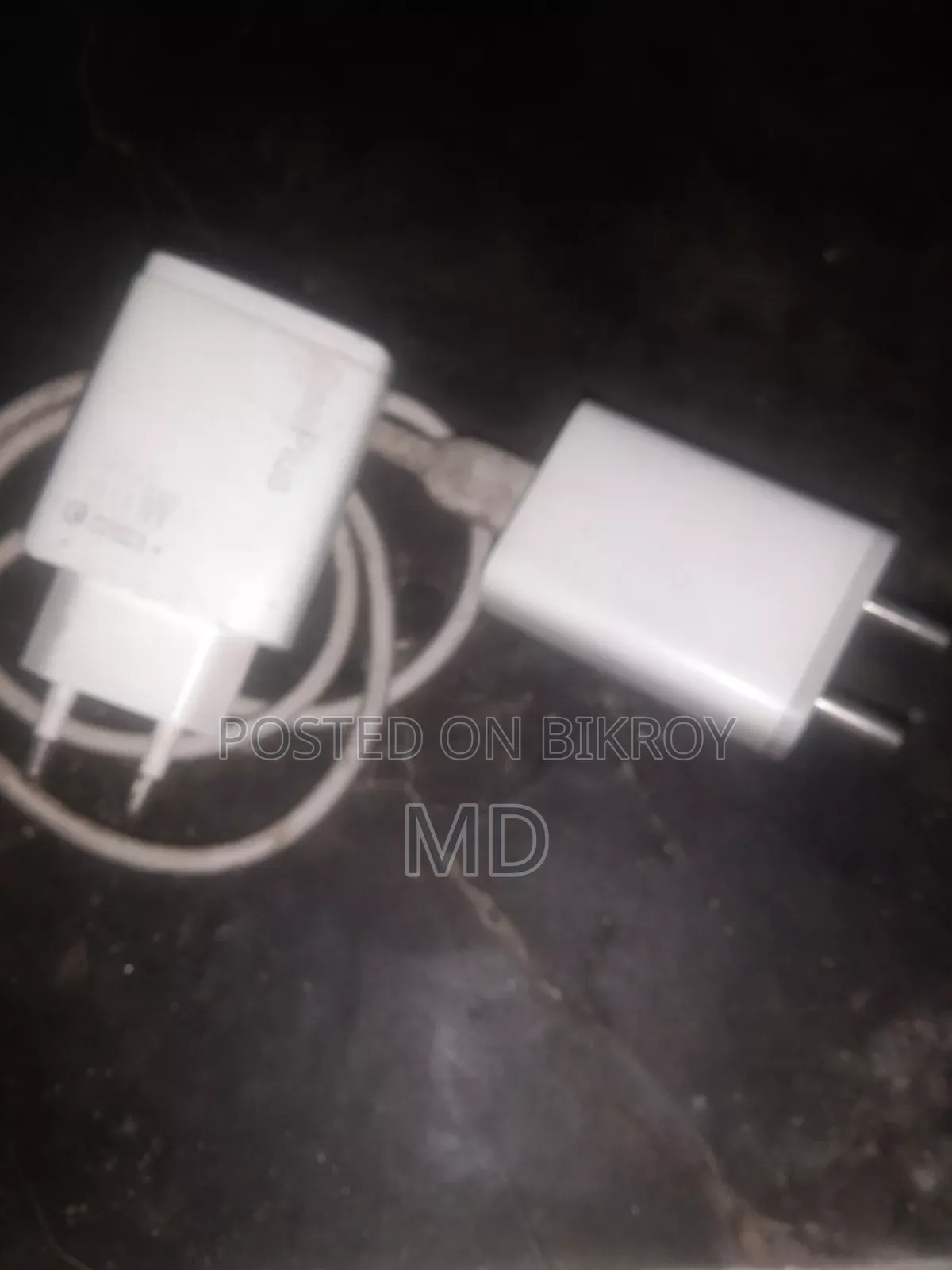 অনেক পার্ট চার্জার ওরজিনিয়াল