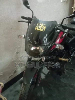 বাজাজ পালসার ১৫০ ২০২৩ ব্ল্যাক