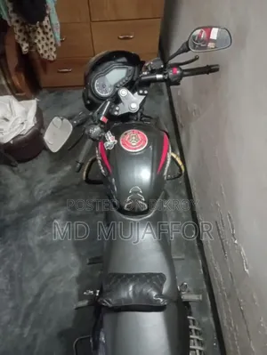 বাজাজ পালসার ১৫০ ২০২৩ ব্ল্যাক