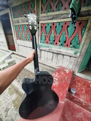 বিক্রির জন্য অ্যাকোস্টিক গিটার (ভালো অবস্থা)