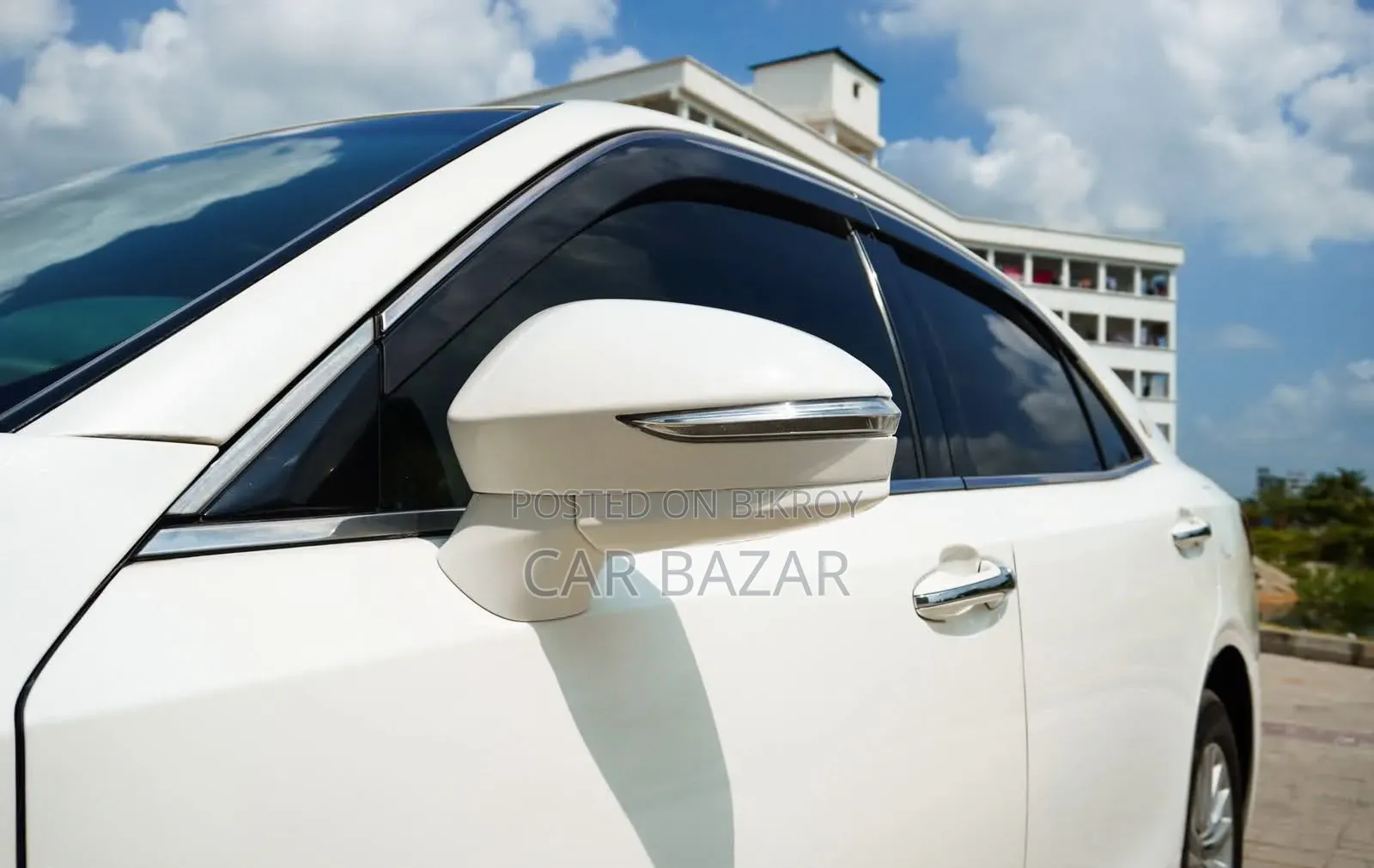 Toyota Crown 2016 Pearl