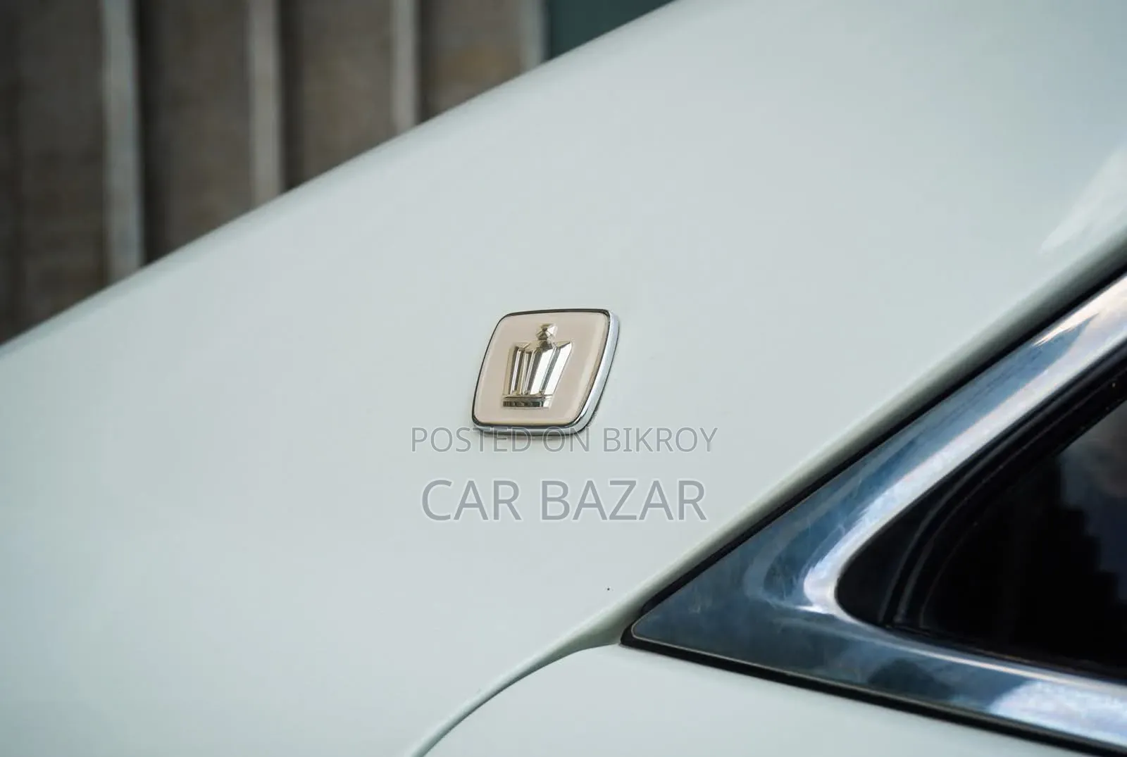 Toyota Crown 2016 Pearl