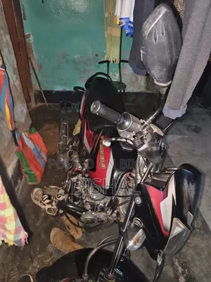বাজাজ প্লাটিনা ১১০ ২০২৪ কালো