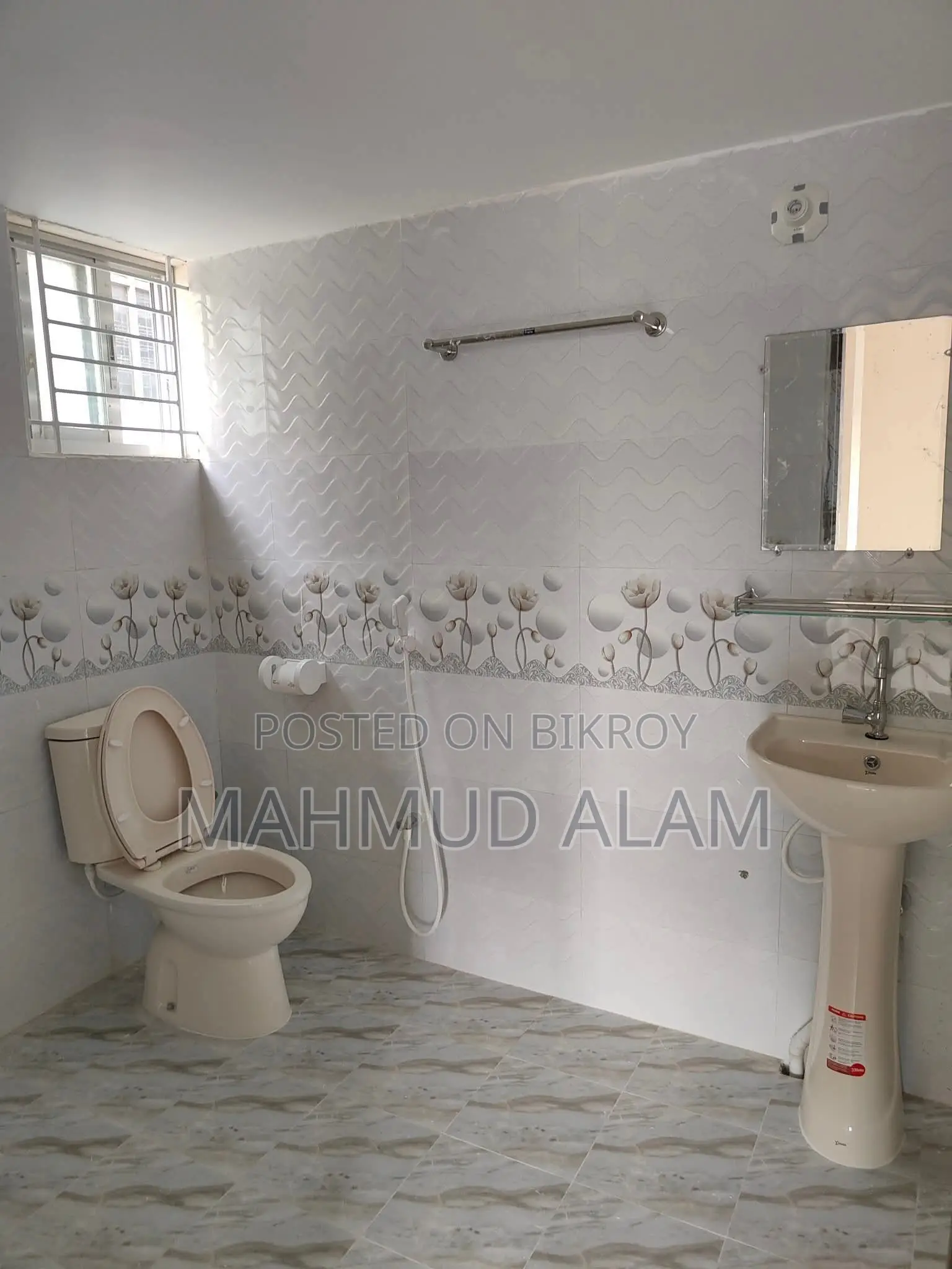 উত্তরায় ৩ बेডরুমের অ্যাপার্টমেন্ট বিক্রির জন্য