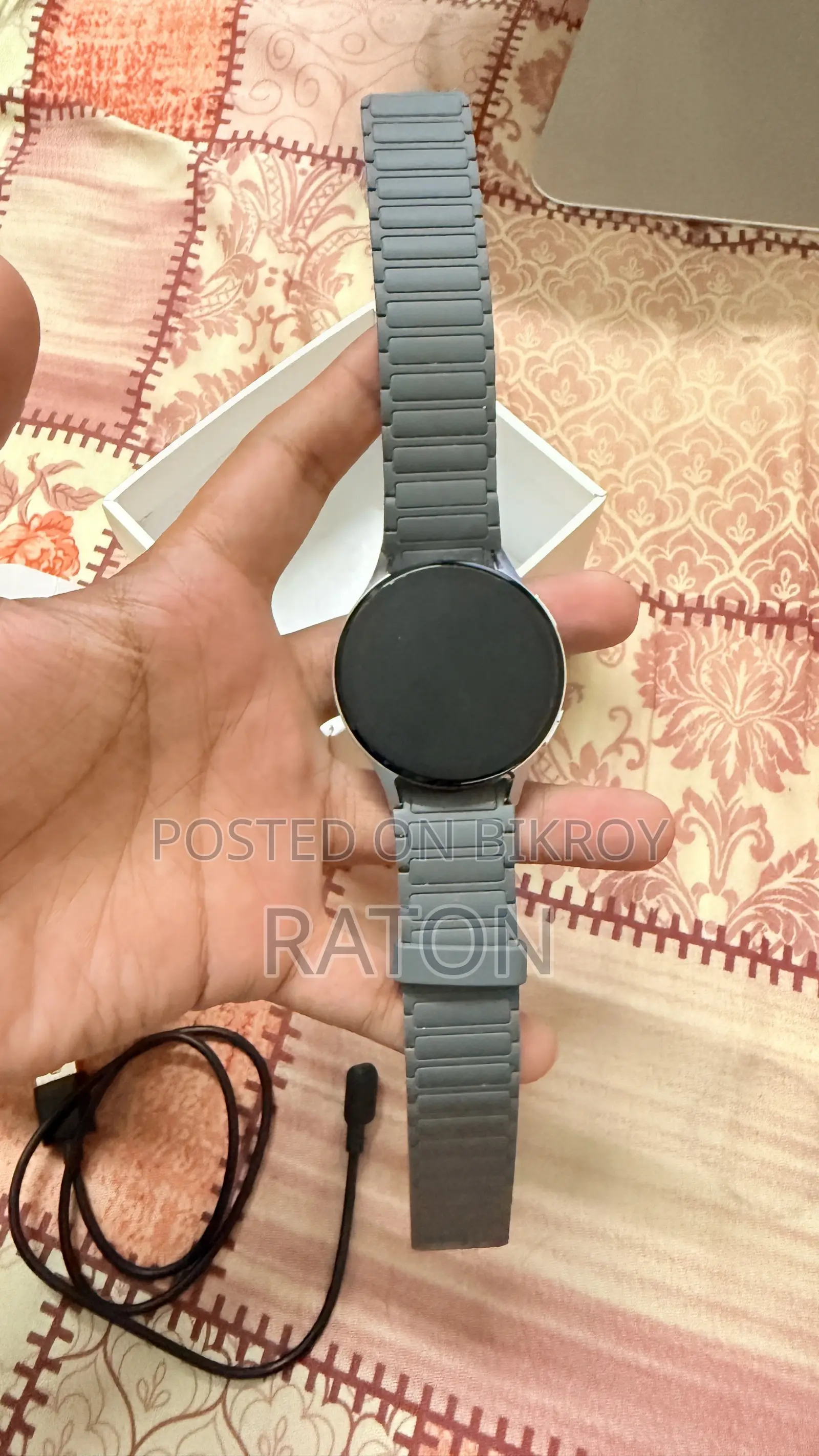 Colmi I28 Ultra Smart Watch Magnetic Strap