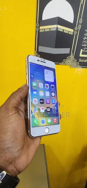 New Apple iPhone 8 Plus 64 GB White