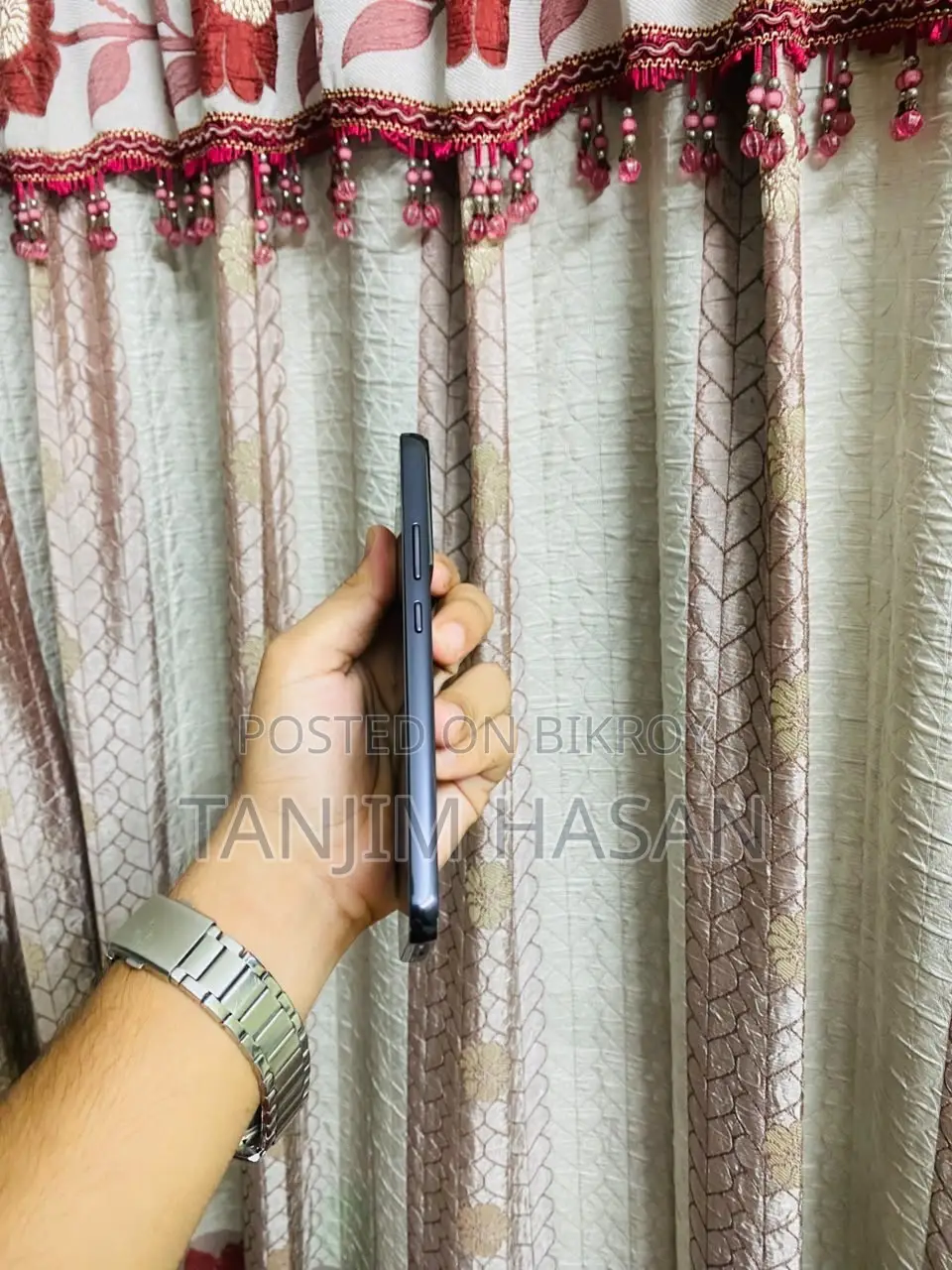 স্যামসাং গ্যালাক্সি এস২২+ ৫জি ১২৮ জিবি ব্ল্যাক
