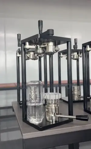 Can Sealing Machine