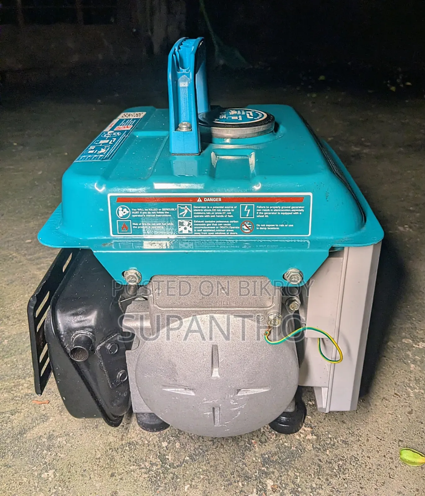 Total 800 Watt Portable Generator