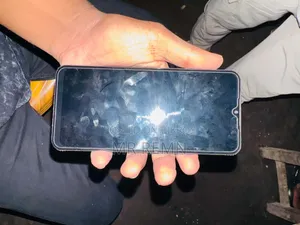 ভিভো ভি২১ই ১২৮ জিবি কালো