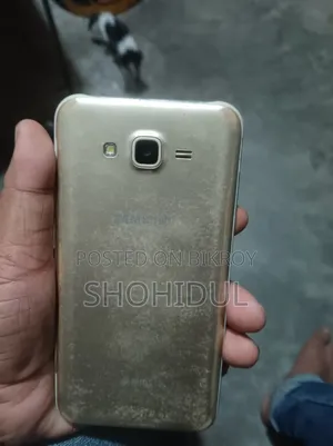 স্যামসাং গ্যালাক্সি জে৭ ৩২ জিবি গোল্ড