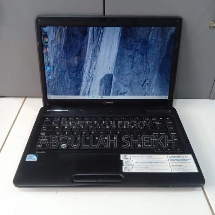 Laptop Toshiba Satellite C640 6GB Intel Core i3 SSD 128GB