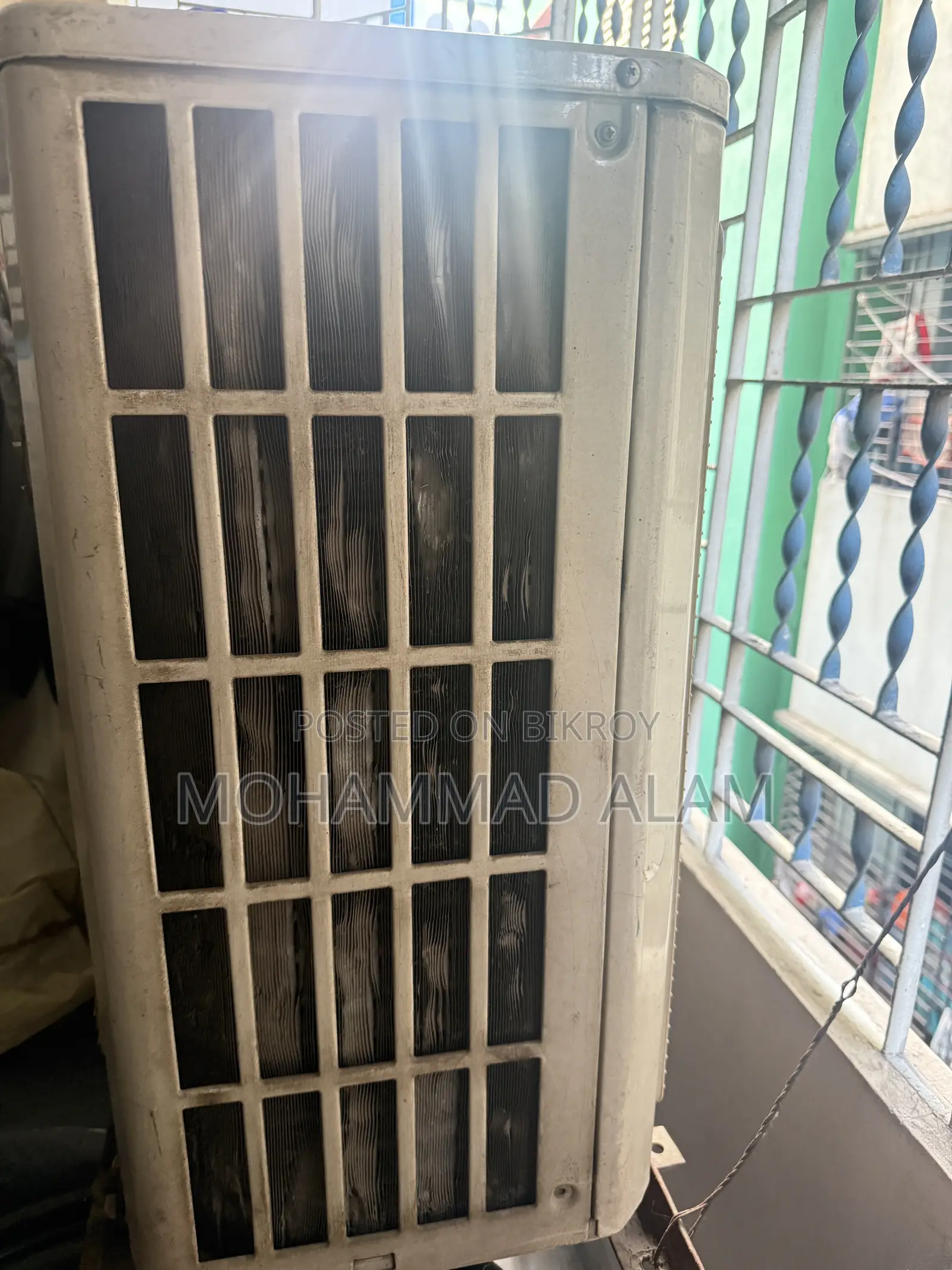 একটি দুই টন জেনারেল এসি বিক্রি হবে ।