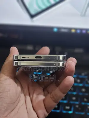 Samsung Galaxy Z Flip5 256 GB