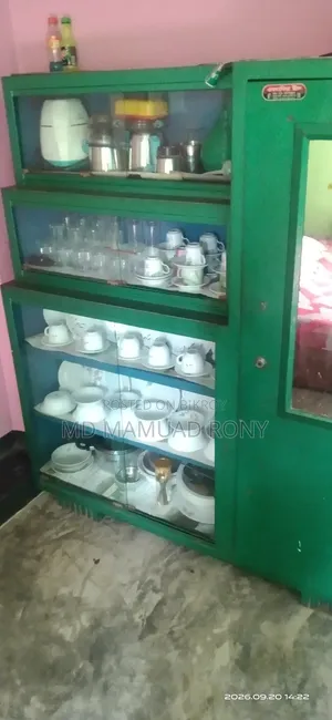 স্টিল আলমারি এক দরজা + পাঁচ থাক বিশিষ্ট