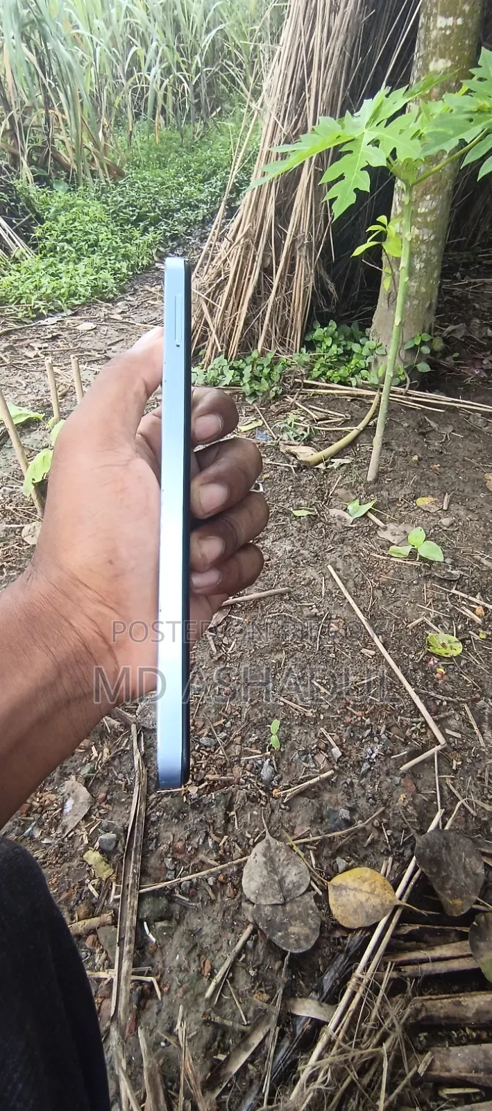 ইনফিনিক্স হট ৩০আই ১২৮ জিবি হোয়াইট